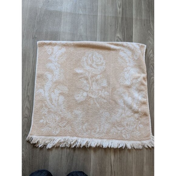 Vintage Grants Home Floral Beige Towel Made In USA 42" x 23" - Picture 1 of 5
